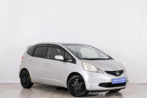 Хетчбэк Honda Fit 2012 года, 749000 рублей, Красноярск