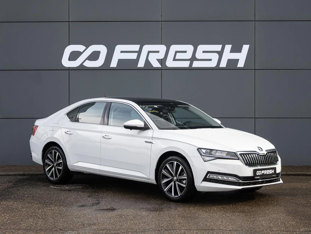 Лифтбек Skoda Superb 2025 года, 3260000 рублей, Краснодар