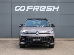 Внедорожник Volkswagen Tiguan L 2025 года, 4800000 рублей, Краснодар