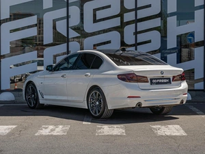 Седан BMW 5 серия 2017 года, 3035000 рублей, Краснодар