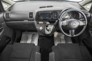 Минивэн Toyota Wish 2006 года, 989000 рублей, Барнаул