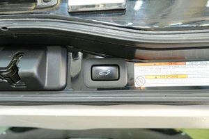 Внедорожник Toyota Land Cruiser 2017 года, 6489000 рублей, Омск