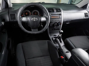 Седан Toyota Corolla 2010 года, 1100000 рублей, Воронеж