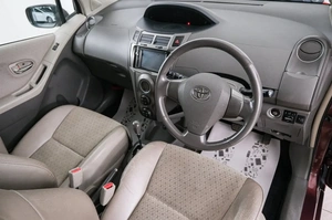 Хетчбэк Toyota Vitz 2008 года, 639000 рублей, Красноярск