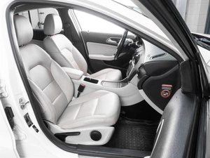 Хетчбэк Mercedes-benz A-класс 2013 года, 1429000 рублей, Тюмень