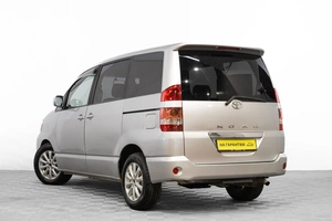 Минивэн Toyota Noah 2000 года, 1089000 рублей, Барнаул