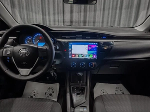 Седан Toyota Corolla 2015 года, 1149000 рублей, Красноярск