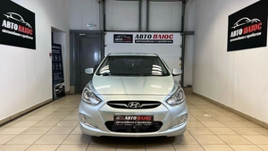 Хетчбэк Hyundai Solaris 2011 года, 828000 рублей, Красноярск