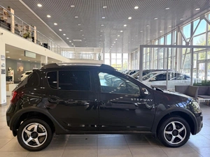Хэтчбек Renault Sandero 2014 года, 940000 рублей, Орёл