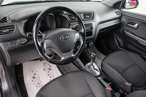 Седан Kia Rio 2015 года, 1089000 рублей, Красноярск