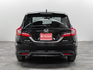 Хетчбэк Honda Jade 2017 года, 1430000 рублей, Красноярск