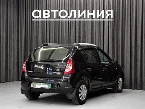 Хетчбэк Renault Sandero 2011 года, 450000 рублей, Красноярск
