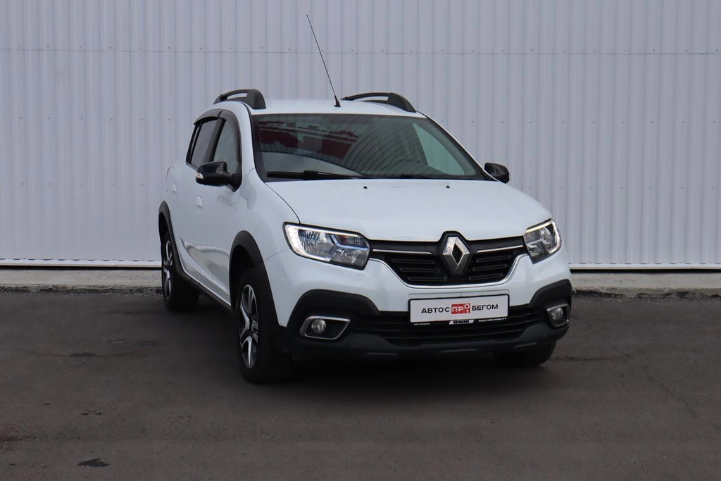 Хэтчбек Renault Sandero 2019 года, 1200000 рублей, Брянск
