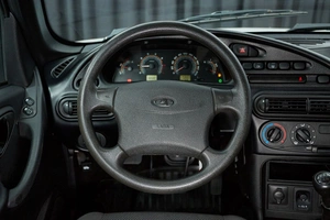 Внедорожник ВАЗ (LADA) Niva Travel 2022 года, 900000 рублей, Красноярск
