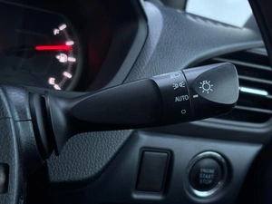 Минивэн Toyota Noah 2015 года, 1849000 рублей, Ижевск