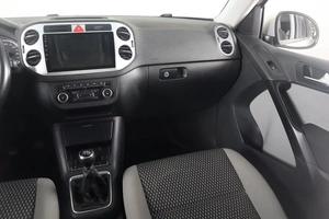 Внедорожник Volkswagen Tiguan 2011 года, 969000 рублей, Пермь