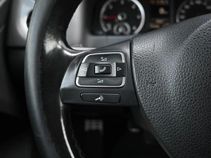 Внедорожник Volkswagen Tiguan 2012 года, 1429000 рублей, Кирилловка