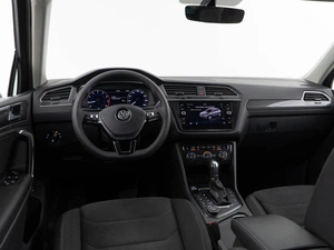 Внедорожник Volkswagen Tiguan 2017 года, 2985444 рублей, Москва