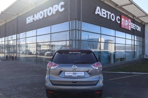 Внедорожник Nissan X-Trail 2017 года, 1950000 рублей, Мирное