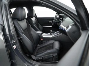 Седан BMW 3 серия 2019 года, 3298444 рублей, Москва