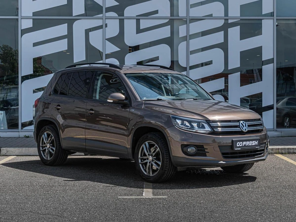 Внедорожник Volkswagen Tiguan 2016 года, 1590000 рублей, Краснодар