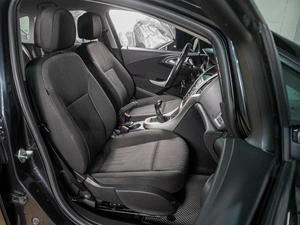 Хетчбэк Opel Astra 2012 года, 859000 рублей, Воронеж
