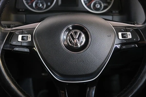 Внедорожник Volkswagen Tiguan 2015 года, 1629000 рублей, Омск
