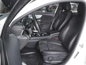 Седан Mercedes-benz A-класс 2019 года, 2430000 рублей, Ростов-на-Дону