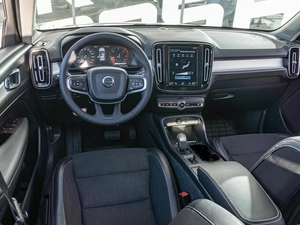 Внедорожник Volvo XC40 2018 года, 2299000 рублей, Краснодар