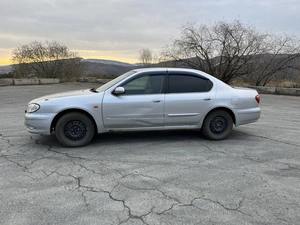 Седан Nissan Cefiro 1998 года, 300000 рублей, Красноярск