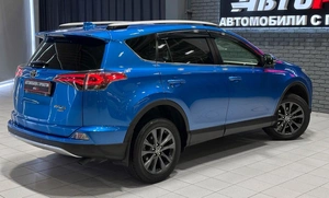 Внедорожник Toyota RAV4 2016 года, 2797000 рублей, Красноярск