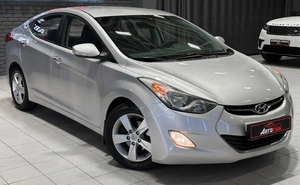 Седан Hyundai Avante 2011 года, 997000 рублей, Красноярск