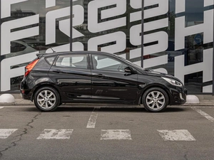 Хетчбэк Hyundai Solaris 2013 года, 899000 рублей, Краснодар