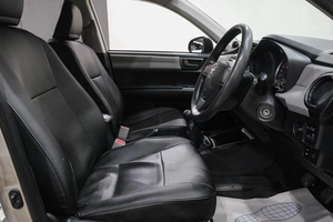 Седан Toyota Corolla Axio 2013 года, 1199000 рублей, Новокузнецк