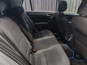 Хетчбэк Volkswagen Golf 2013 года, 1185000 рублей, Красноярск