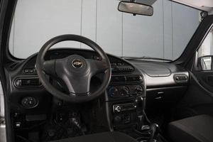 Внедорожник Chevrolet Niva 2012 года, 550000 рублей, Омск