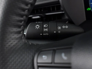 Седан Toyota Camry 2025 года, 4825000 рублей, Воронеж