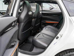 Лифтбек Changan UNI-V 2024 года, 2130000 рублей, Краснодар