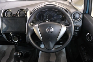 Хетчбэк Nissan Note 2014 года, 849000 рублей, Омск