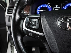 Седан Toyota Camry 2017 года, 2199000 рублей, Воронеж