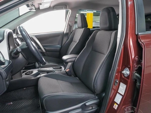 Внедорожник Toyota RAV4 2018 года, 2729000 рублей, Сургут