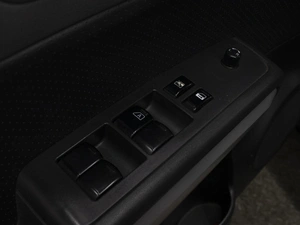 Внедорожник Nissan X-Trail 2007 года, 990000 рублей, Омск