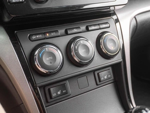 Седан Mazda 6 2011 года, 1049000 рублей, Тюмень