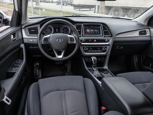 Седан Hyundai Sonata 2018 года, 2050000 рублей, Краснодар