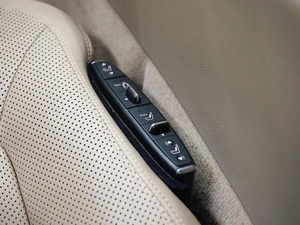 Седан Mercedes-benz CLS-класс 2012 года, 2498999 рублей, Москва