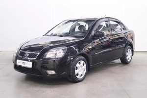 Седан Kia Rio 2011 года, 870000 рублей, Брянск