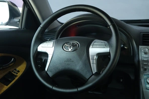 Седан Toyota Camry 2007 года, 1149000 рублей, Омск