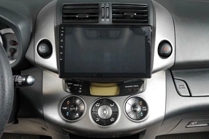 Внедорожник Toyota RAV4 2011 года, 1389000 рублей, Тюмень