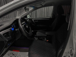 Седан Toyota Corolla 2013 года, 899000 рублей, Красноярск