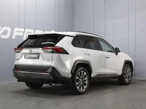 Внедорожник Toyota RAV4 2021 года, 3520000 рублей, Омск